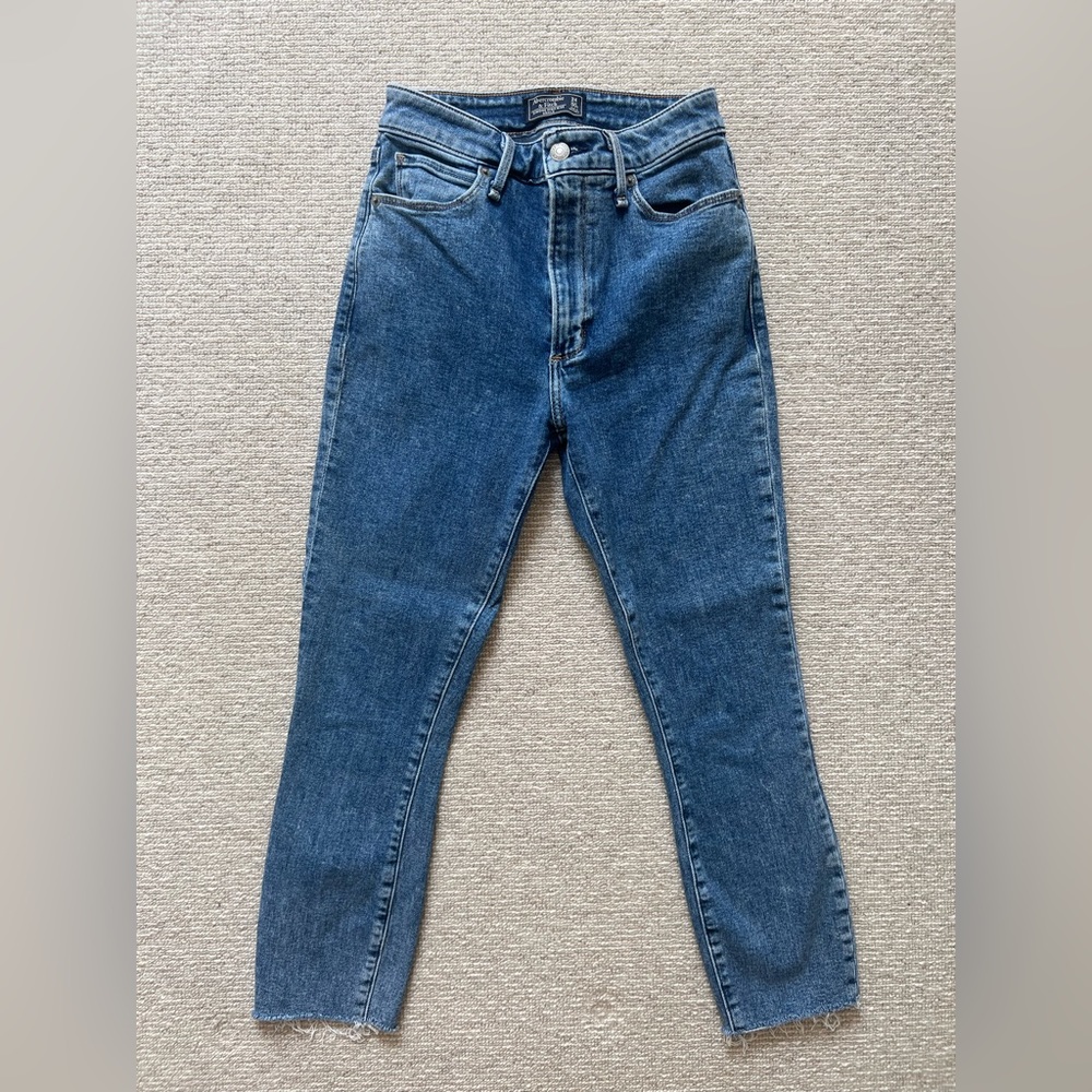 A&F Simone High Rise Ankle Size 24/00.